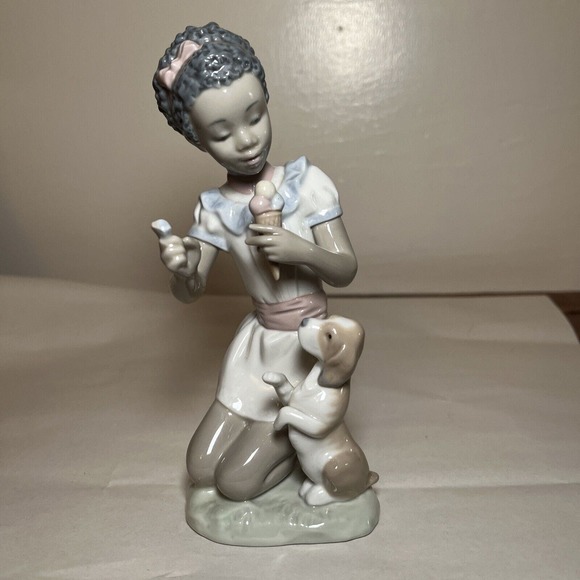 Rare Lladro Black Legacy Collection: #5836 "Sharing Sweets" Figurine, Girl, Dog - Picture 1 of 14